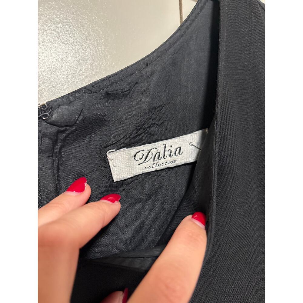 Dalia Collection Sleeveless Black Sheath Dress Size 10 - Picture 3 of 6